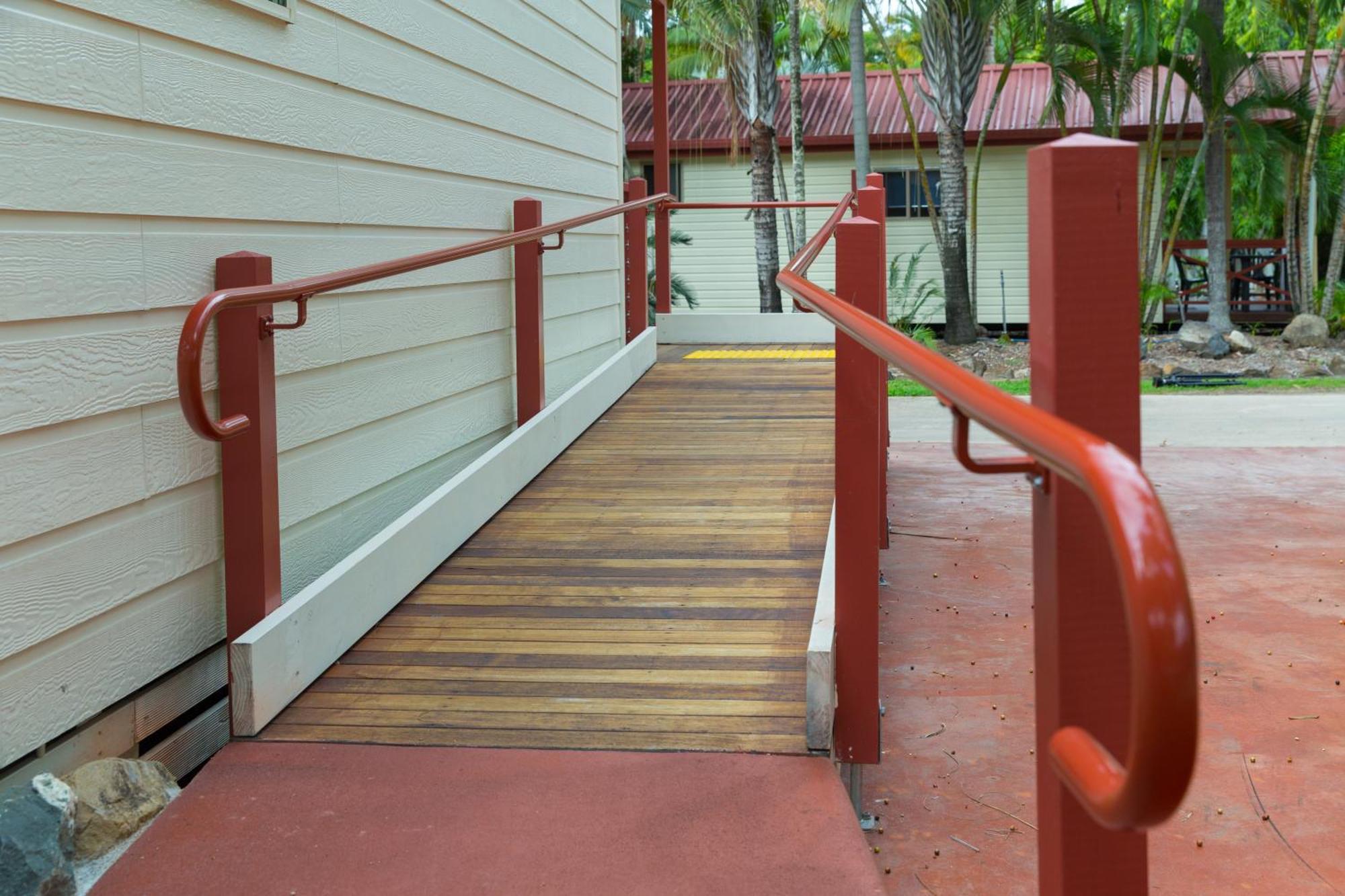 Big4 Adventure Whitsunday Resort Airlie Beach Exterior foto